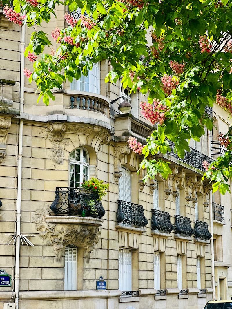 How to Buy a Pied-à-Terre in Paris